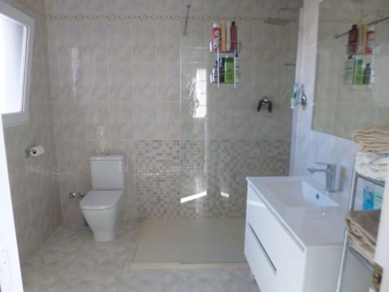 For sale - 3 Bedroom 2 Bathroom Villa in Playa Flamenca - Costa Blanca  - Alicante