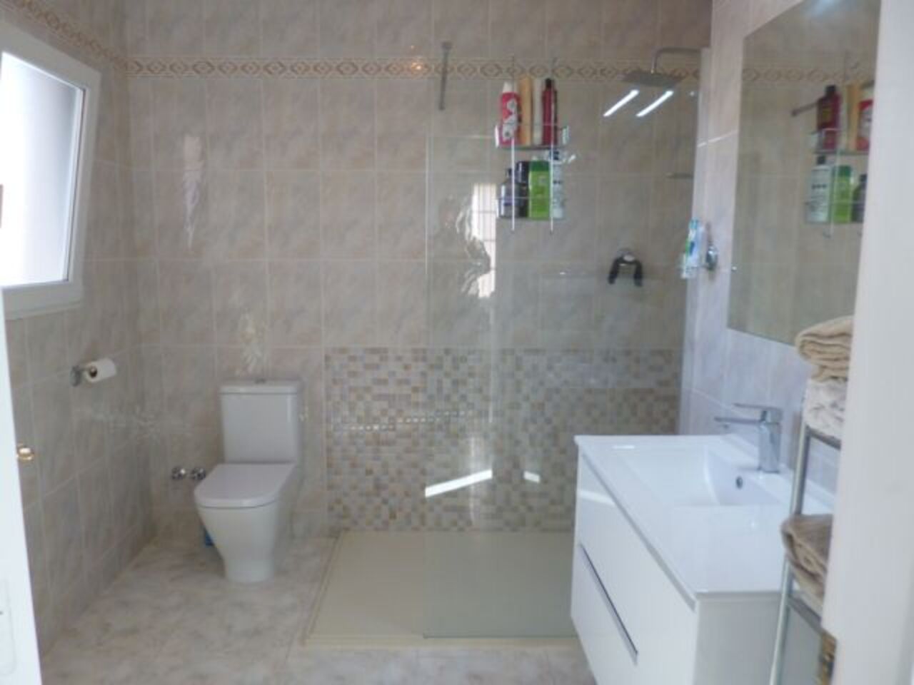 For sale - 3 Bedroom 2 Bathroom Villa in Playa Flamenca - Costa Blanca  - Alicante