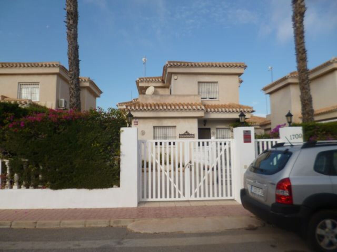 For sale - 3 Bedroom 2 Bathroom Villa in Playa Flamenca - Costa Blanca  - Alicante