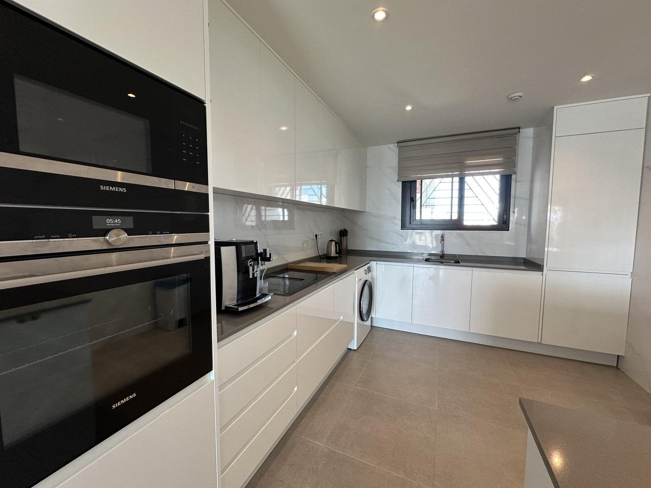 For sale - 2 Bedroom 2 Bathroom Penthouse in Orihuela Costa - Villamartín-las Filipinas  - Alicante