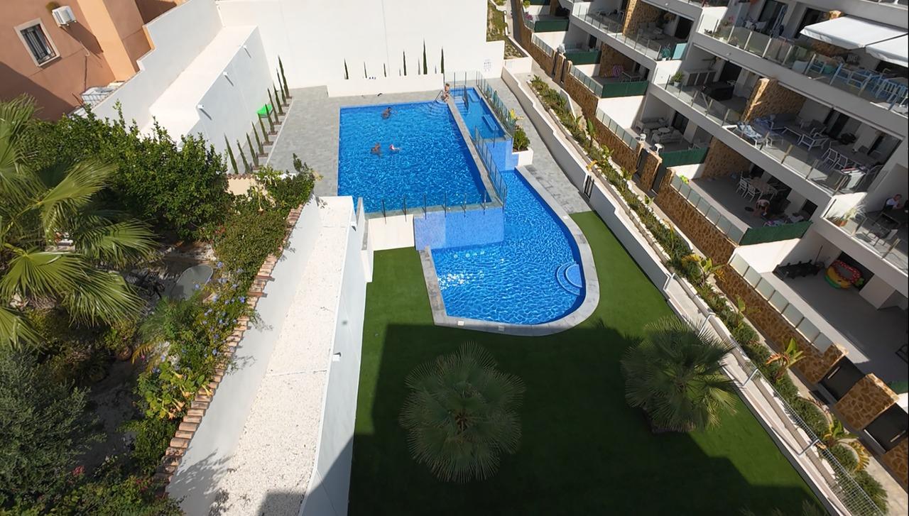 For sale - 2 Bedroom 2 Bathroom Penthouse in Orihuela Costa - Villamartín-las Filipinas  - Alicante