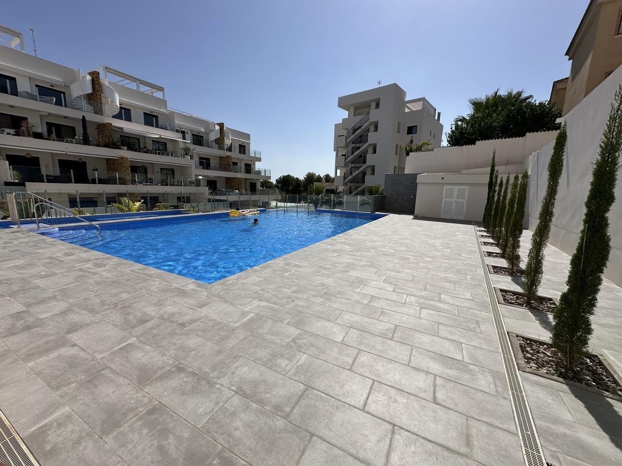 For sale - 2 Bedroom 2 Bathroom Penthouse in Orihuela Costa - Villamartín-las Filipinas  - Alicante