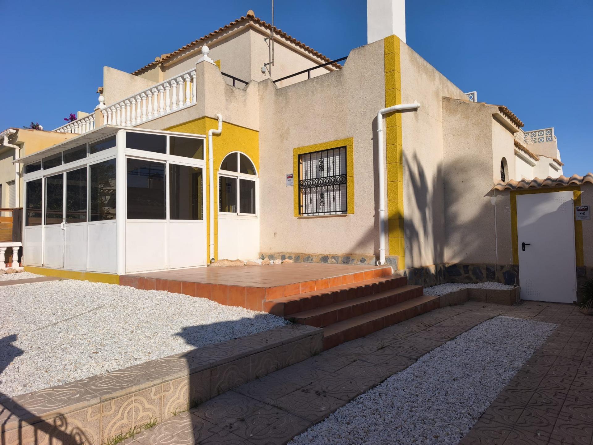 House in Playa Flamenca - Image 4