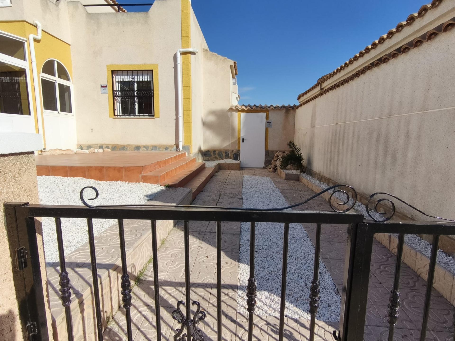 House in Playa Flamenca - Image 5
