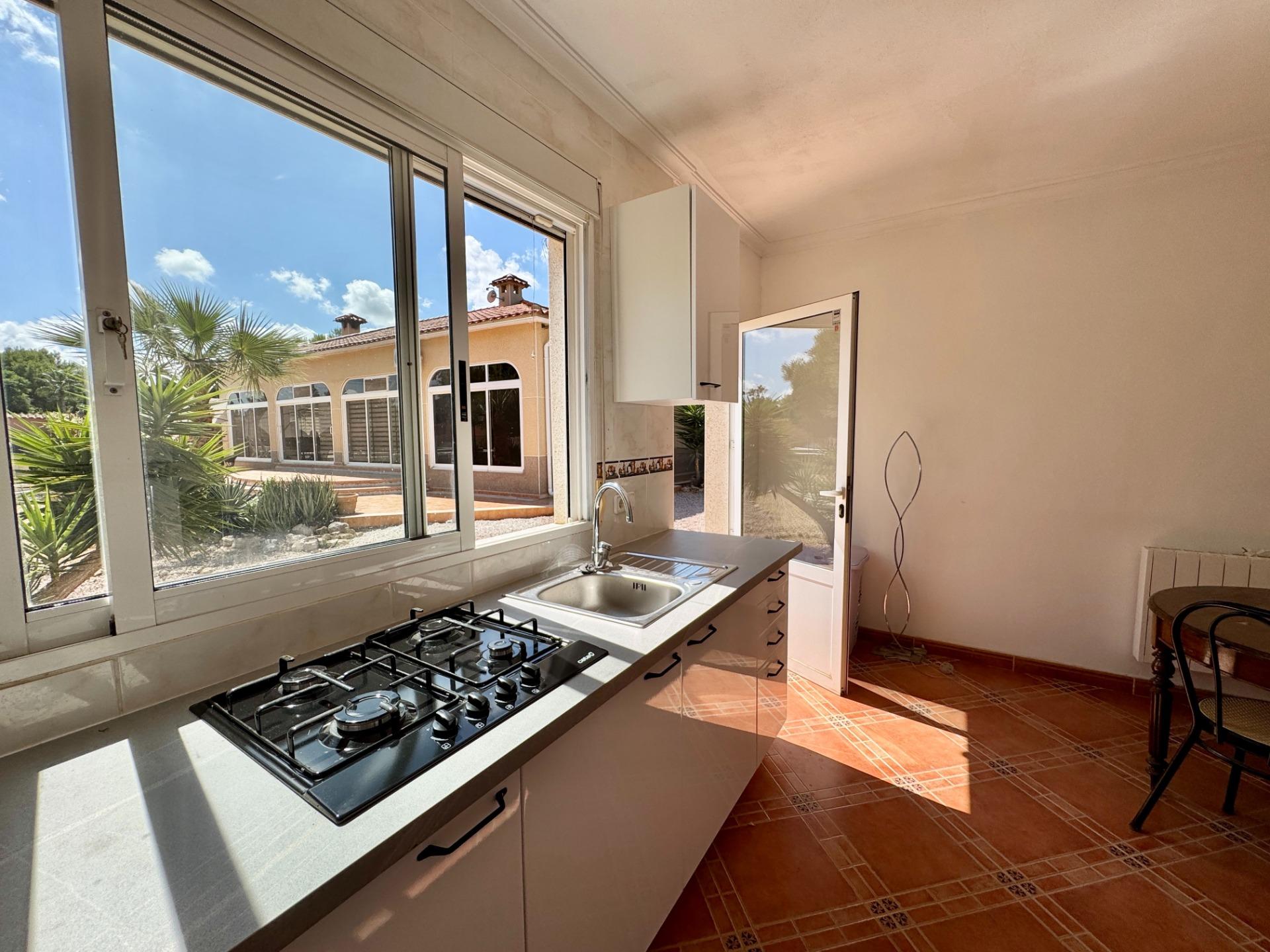 For sale - 3 Bedroom 3 Bathroom Villa in Dolores - Cmno. Escorredor  - Alicante