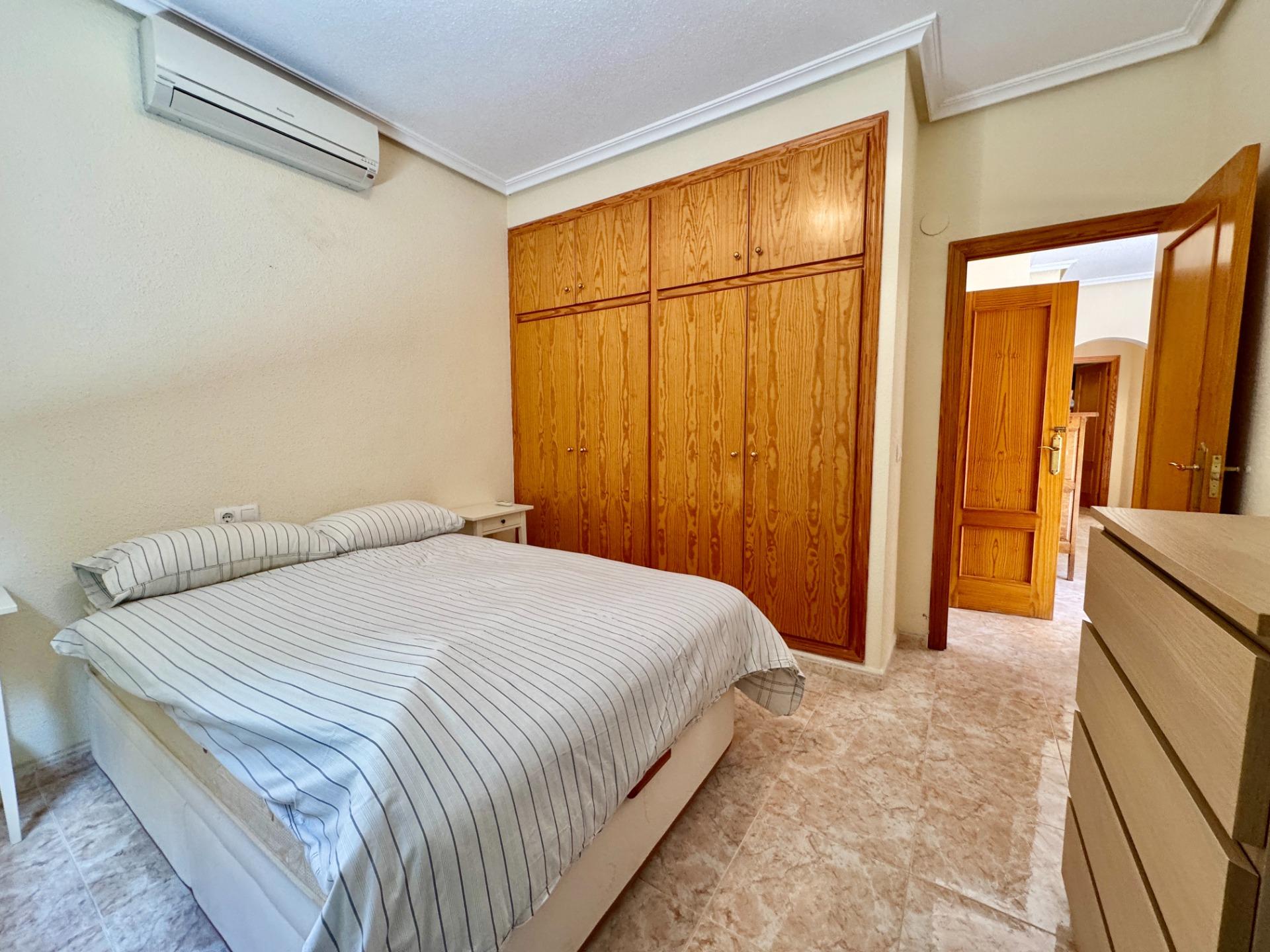 For sale - 3 Bedroom 3 Bathroom Villa in Dolores - Cmno. Escorredor  - Alicante