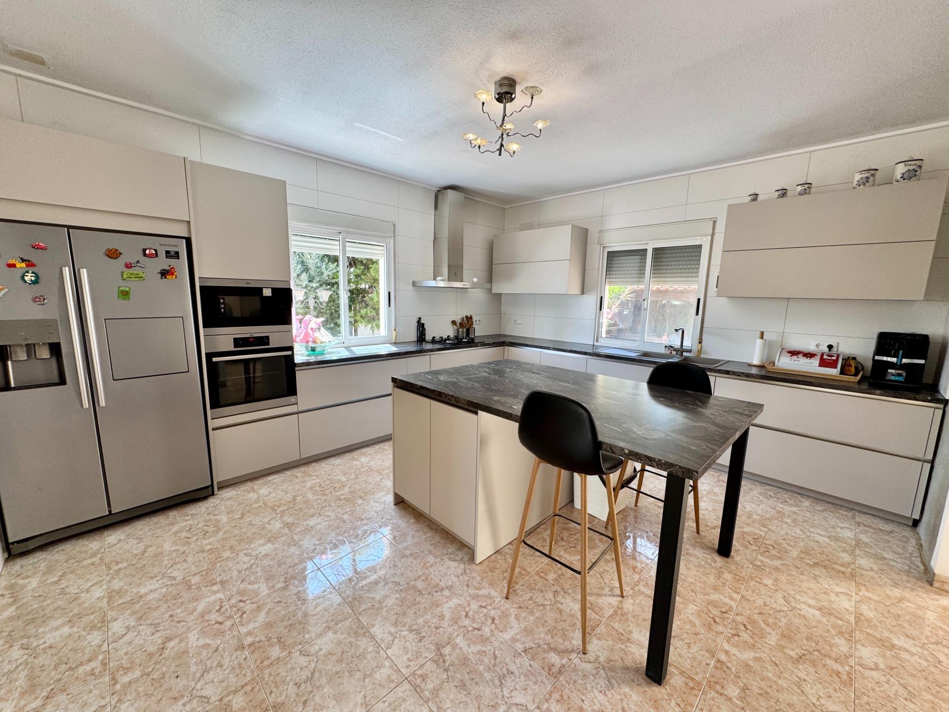 For sale - 3 Bedroom 3 Bathroom Villa in Dolores - Cmno. Escorredor  - Alicante