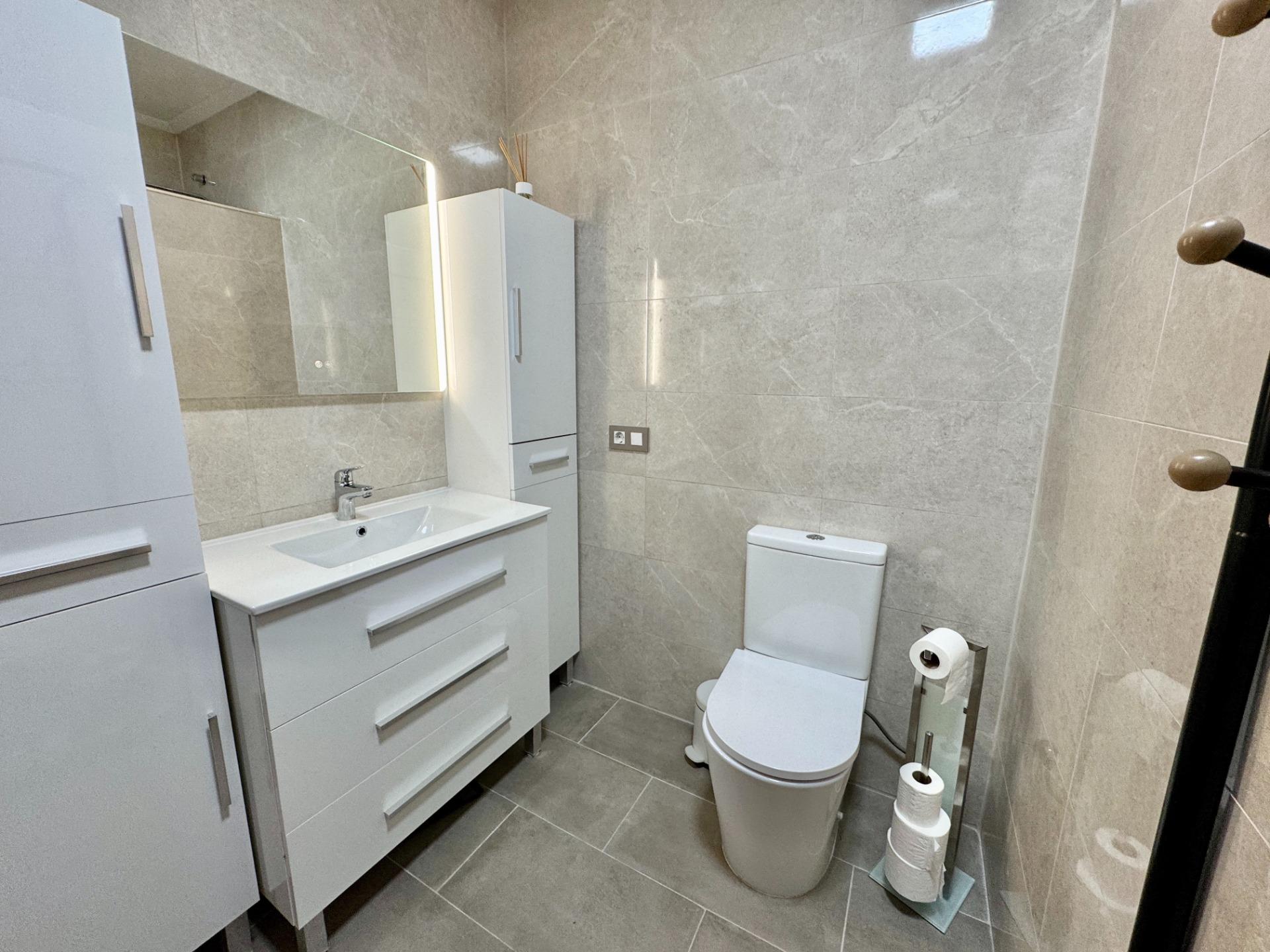 For sale - 3 Bedroom 3 Bathroom Villa in Dolores - Cmno. Escorredor  - Alicante