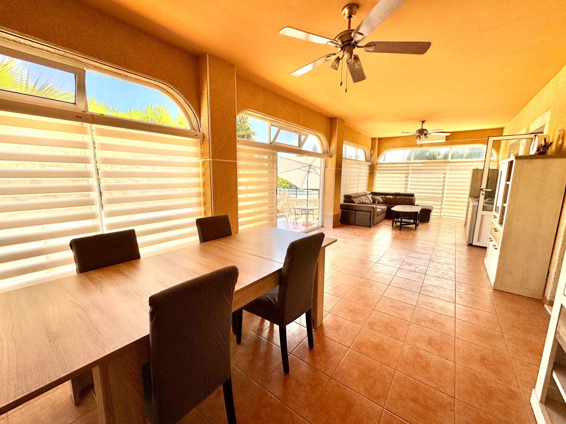 For sale - 3 Bedroom 3 Bathroom Villa in Dolores - Cmno. Escorredor  - Alicante