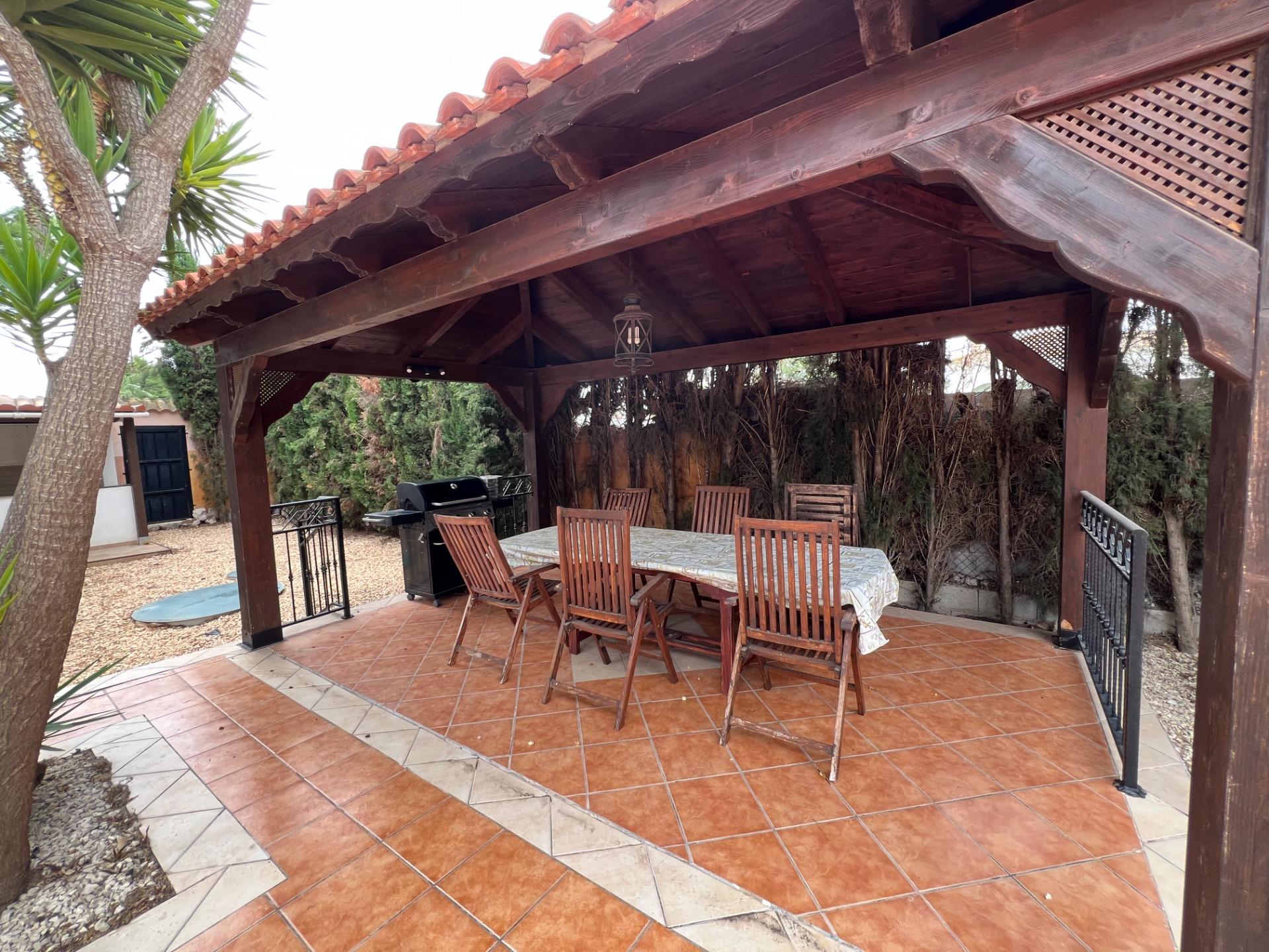 For sale - 3 Bedroom 3 Bathroom Villa in Dolores - Cmno. Escorredor  - Alicante