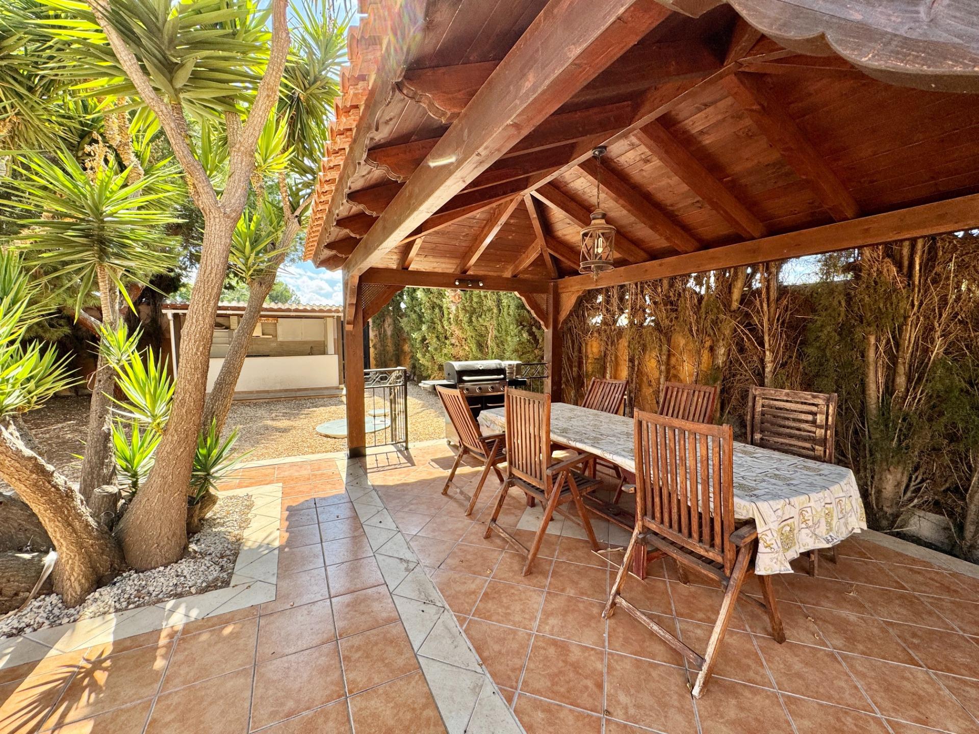 For sale - 3 Bedroom 3 Bathroom Villa in Dolores - Cmno. Escorredor  - Alicante