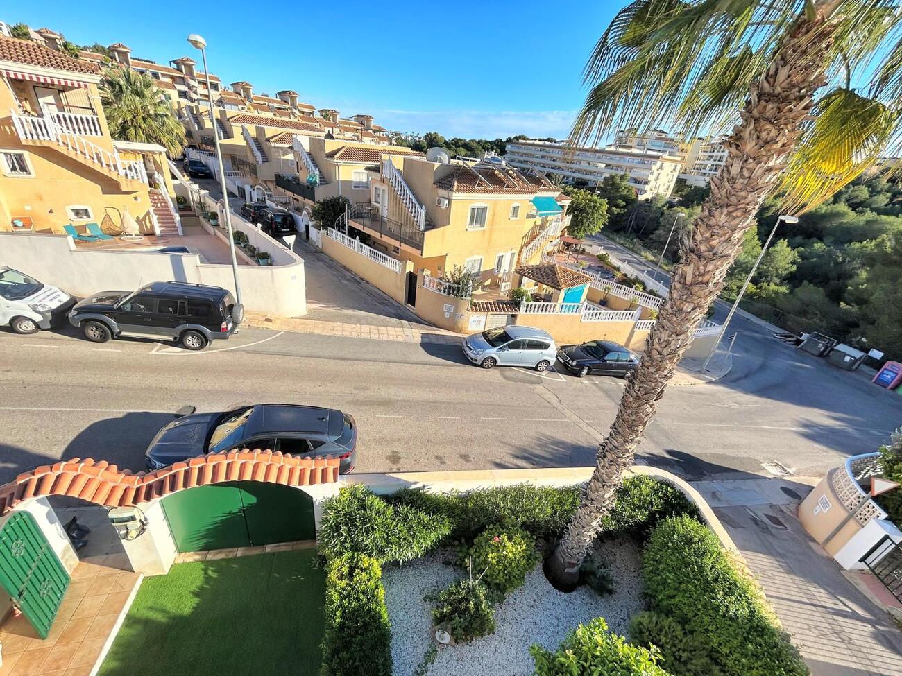 House in Urbanizacion los Balcones - Image 4