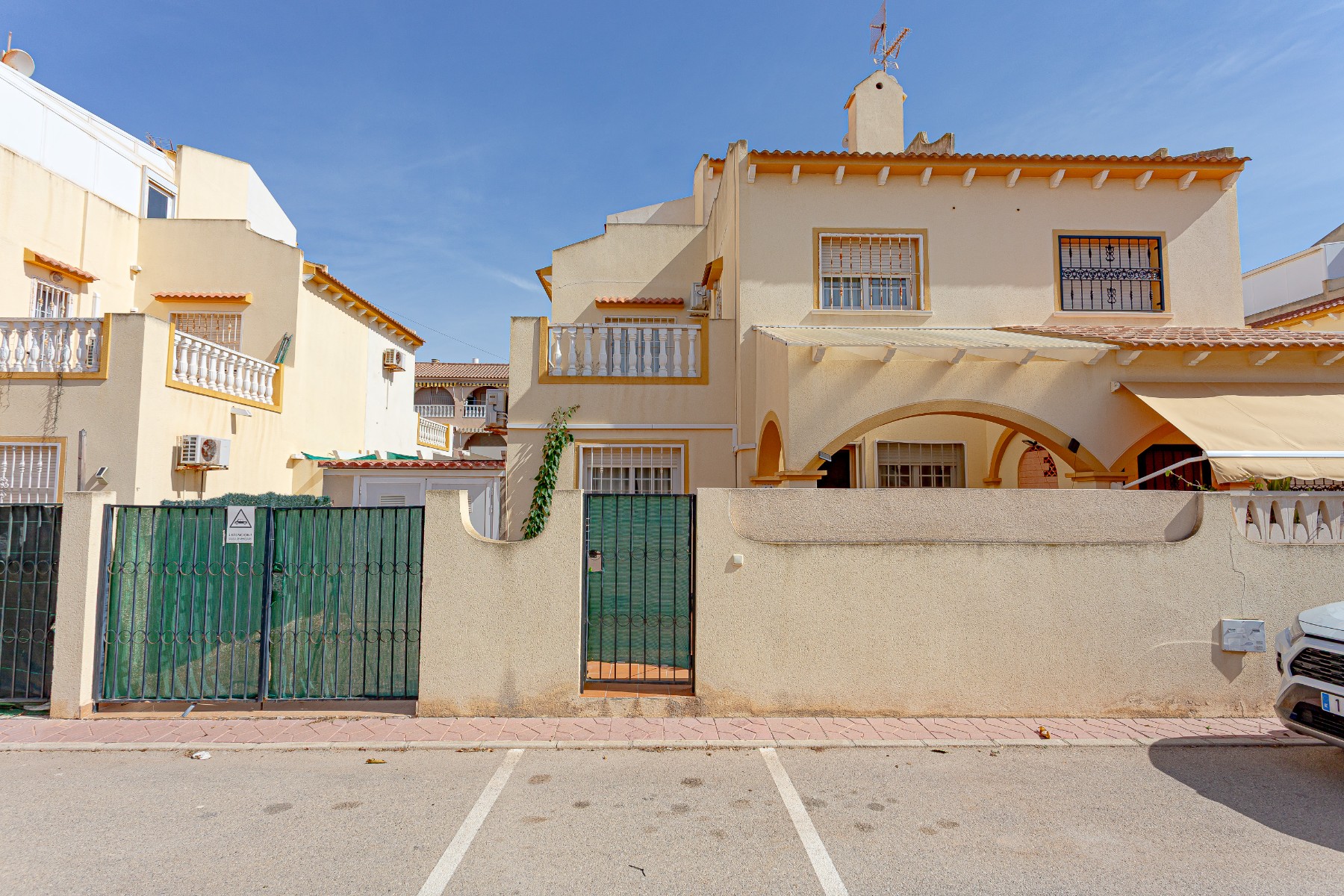 For sale - 3 Bedroom 2 Bathroom Villa in Pilar de La Horadada - Costa Blanca  - Alicante