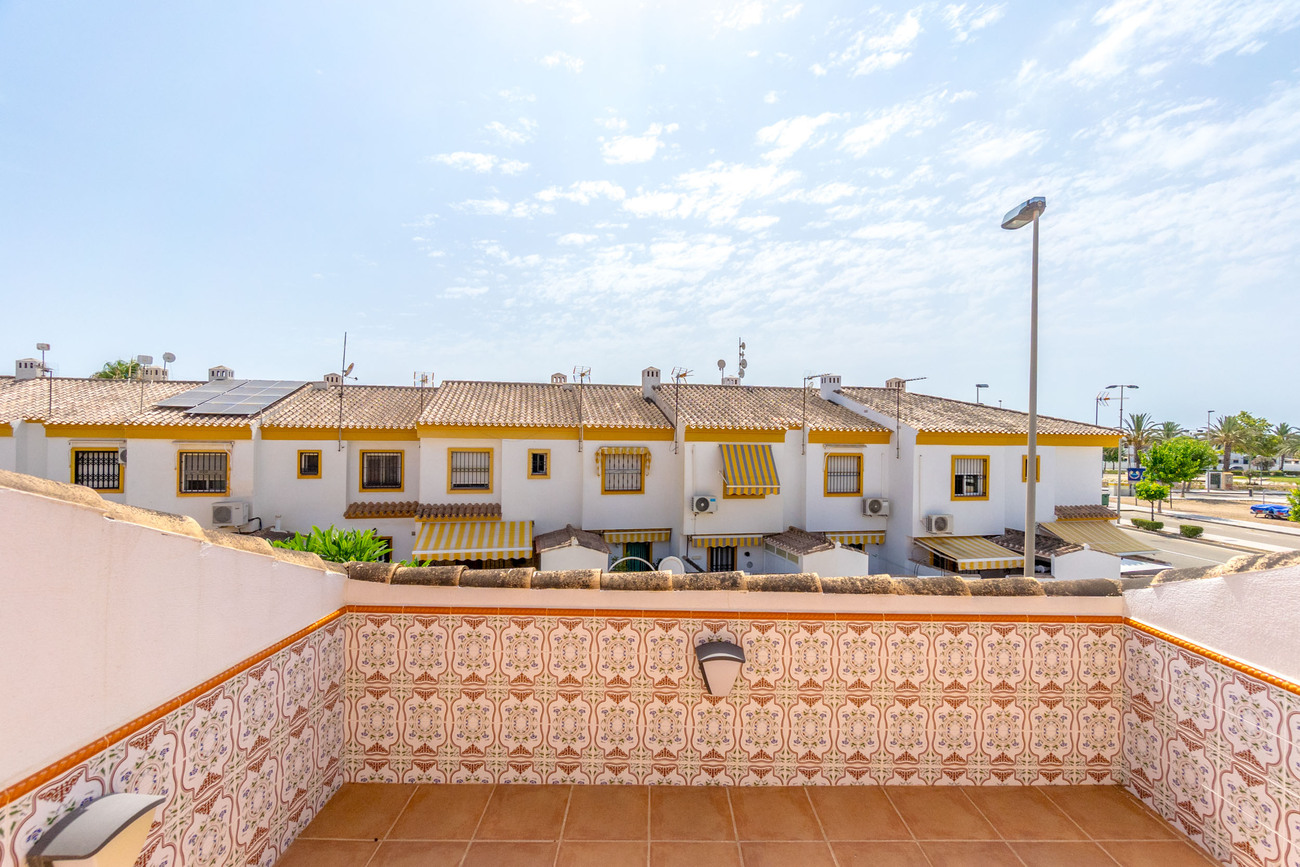 For sale - 3 Bedroom 3 Bathroom Villa in Torre de La Horadada - Costa Blanca  - Alicante