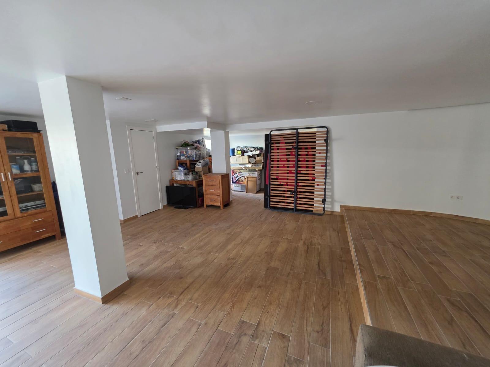 For sale - 4 Bedroom 1 Bathroom Villa in Villamartin - Villamartín-las Filipinas  - Alicante