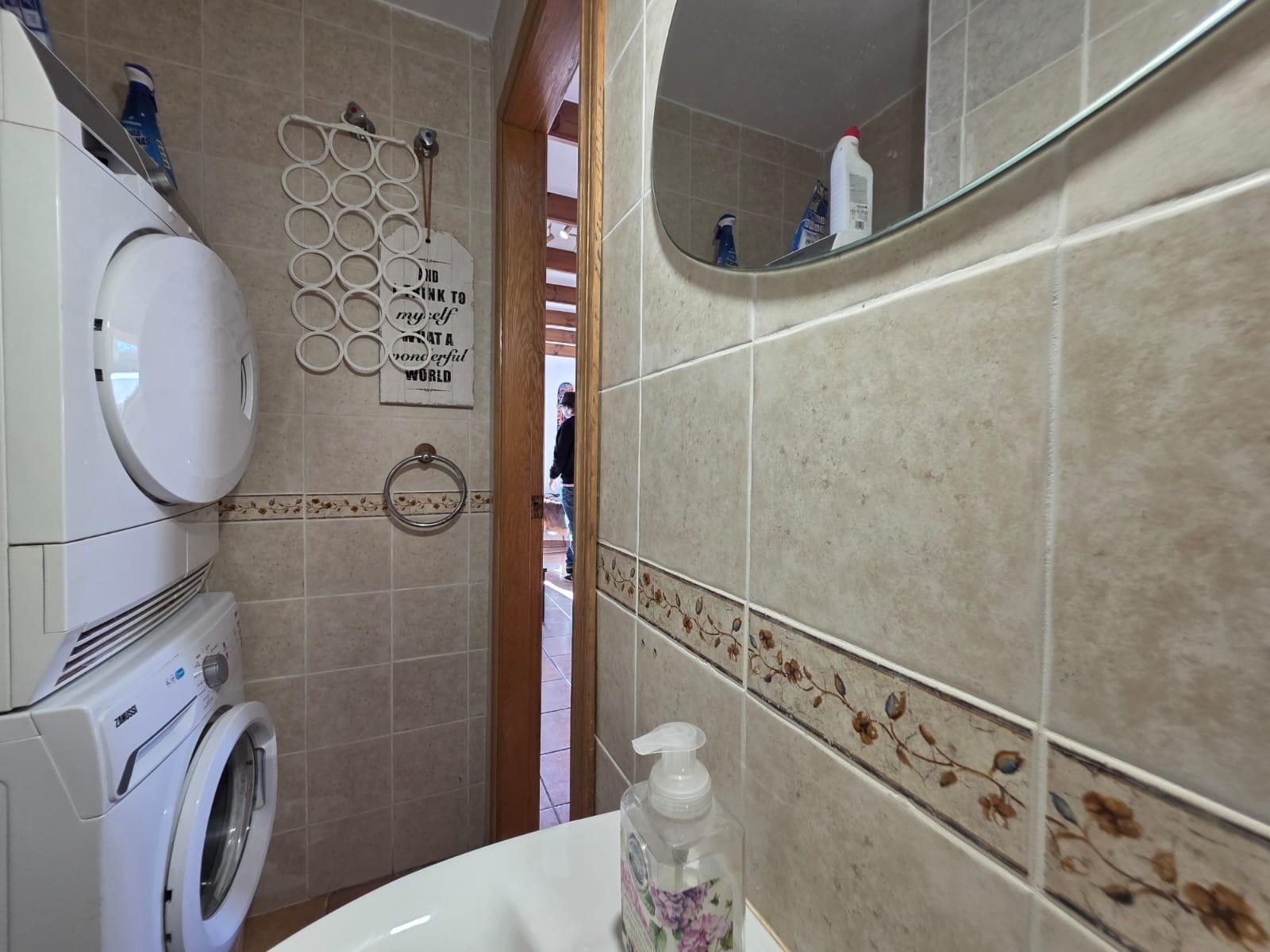 For sale - 4 Bedroom 1 Bathroom Villa in Villamartin - Villamartín-las Filipinas  - Alicante