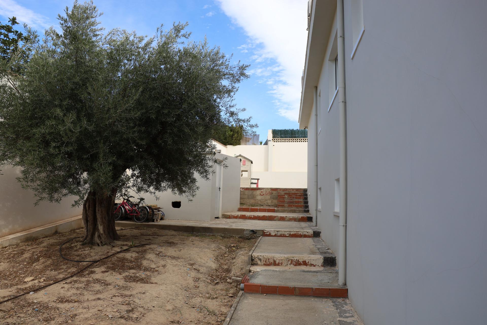 For sale - 5 Bedroom 3 Bathroom Villa in Ciudad Quesada - Costa Blanca Sur  - Alicante