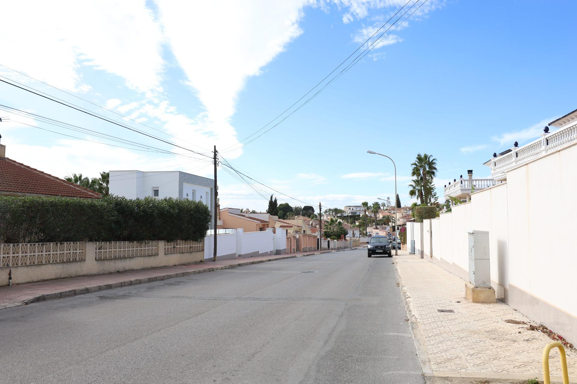 For sale - 5 Bedroom 3 Bathroom Villa in Ciudad Quesada - Costa Blanca Sur  - Alicante