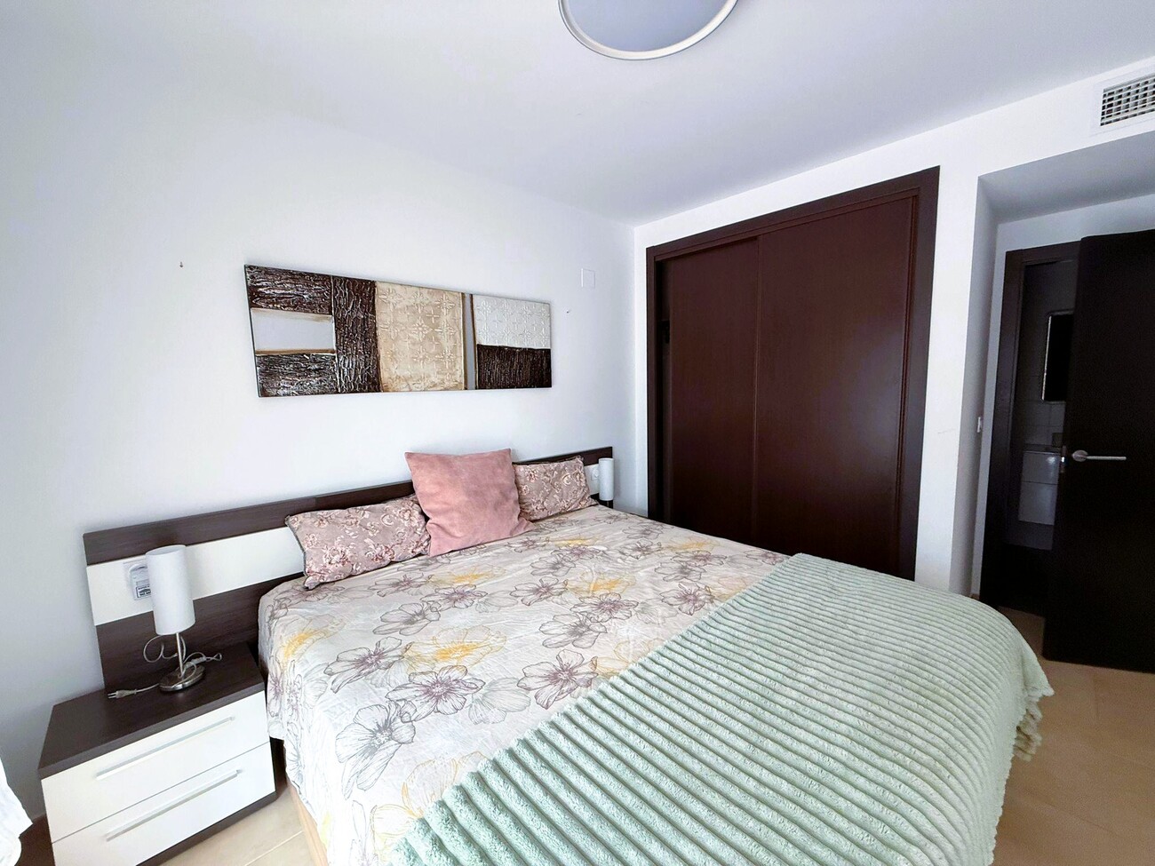 For sale - 3 Bedroom 2 Bathroom Apartment in Villamartin - Villamartin  - Alicante
