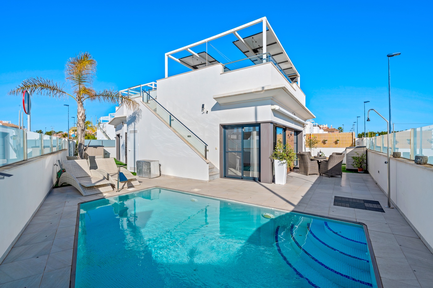 Villa in Roda - view 1