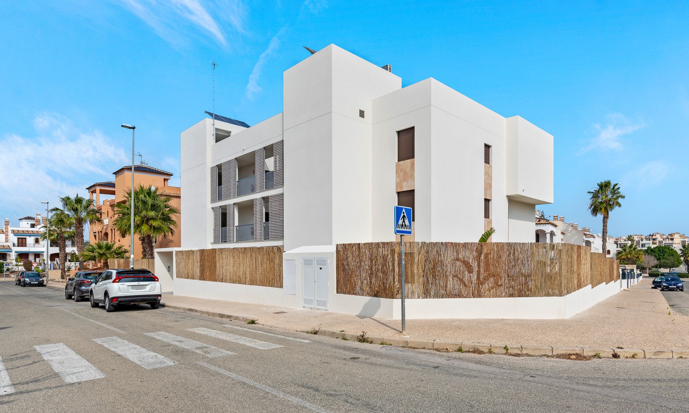 Sold - 2 Bedroom 2 Bathroom Apartment in Orihuela Costa - Villamartin  - Alicante