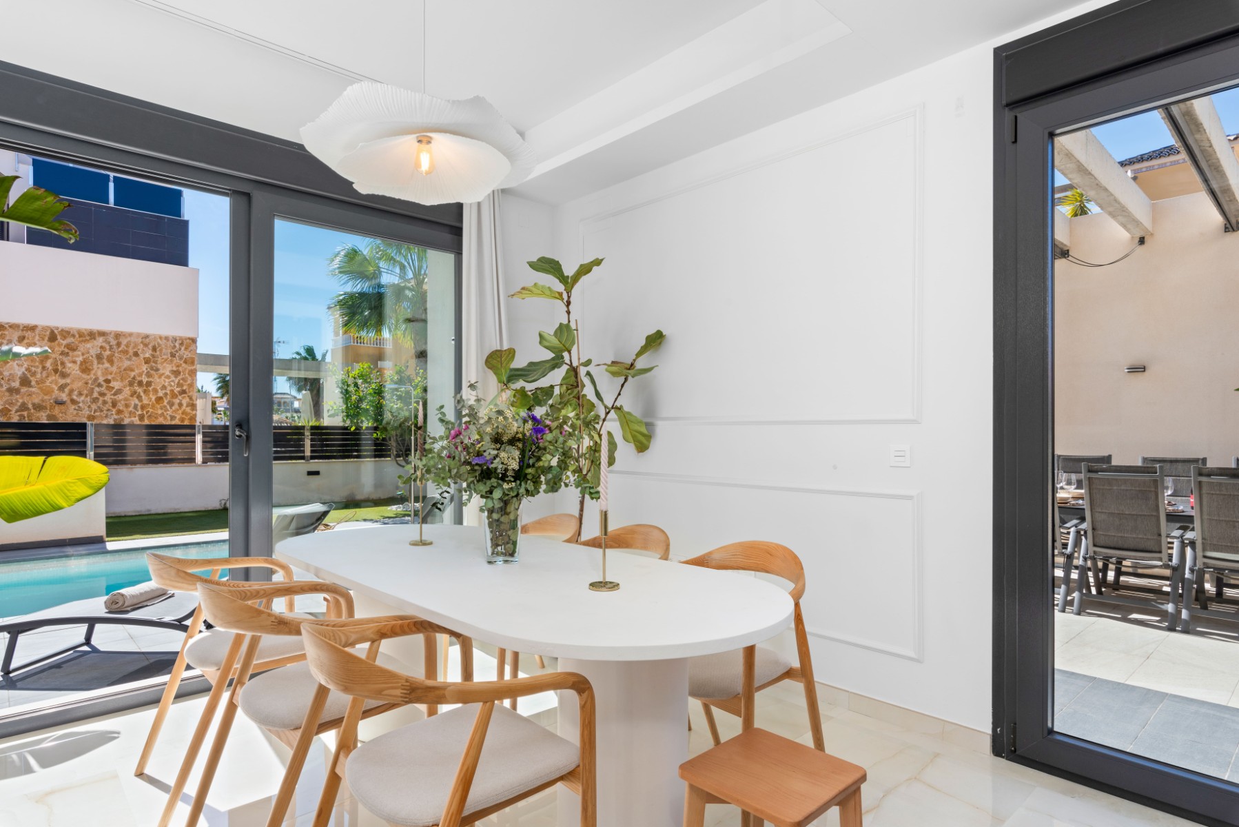 For sale - 4 Bedroom 4 Bathroom Villa in Orihuela Costa - Lomas de Campoamor  - Alicante