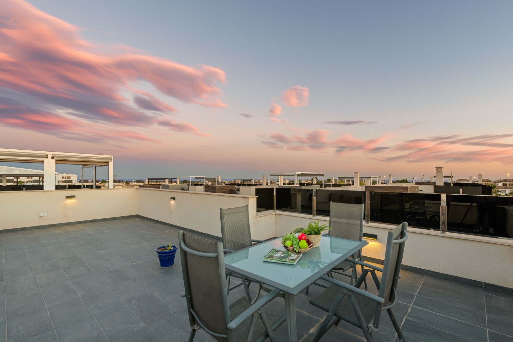 For sale - 4 Bedroom 4 Bathroom Villa in Orihuela Costa - Lomas de Campoamor  - Alicante