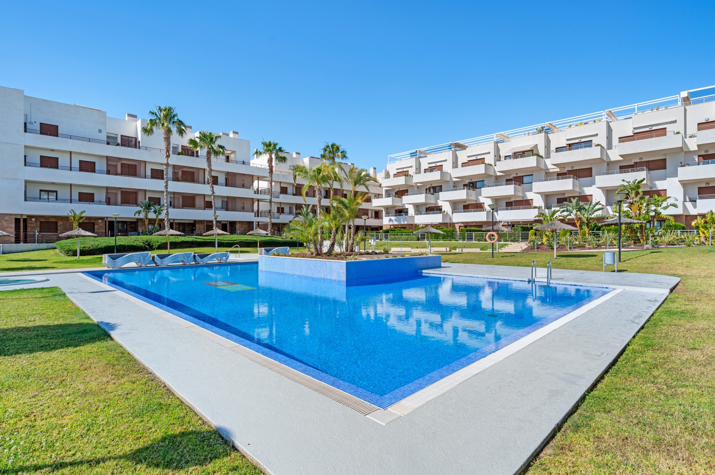 Sold - 2 Bedroom 2 Bathroom Apartment in Lomas de Cabo Roig - Lomas de Cabo Roig  - Alicante