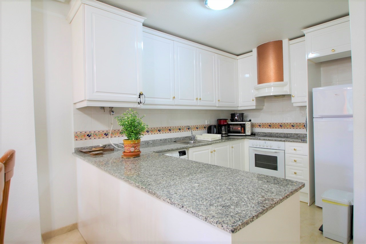 For sale - 2 Bedroom 2 Bathroom Apartment in Villamartín - Villamartin  - Alicante