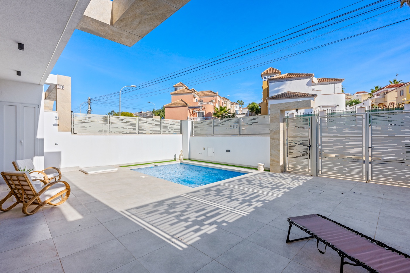 For sale - 3 Bedroom 3 Bathroom Villa in Orihuela Costa - Costa Blanca  - Alicante