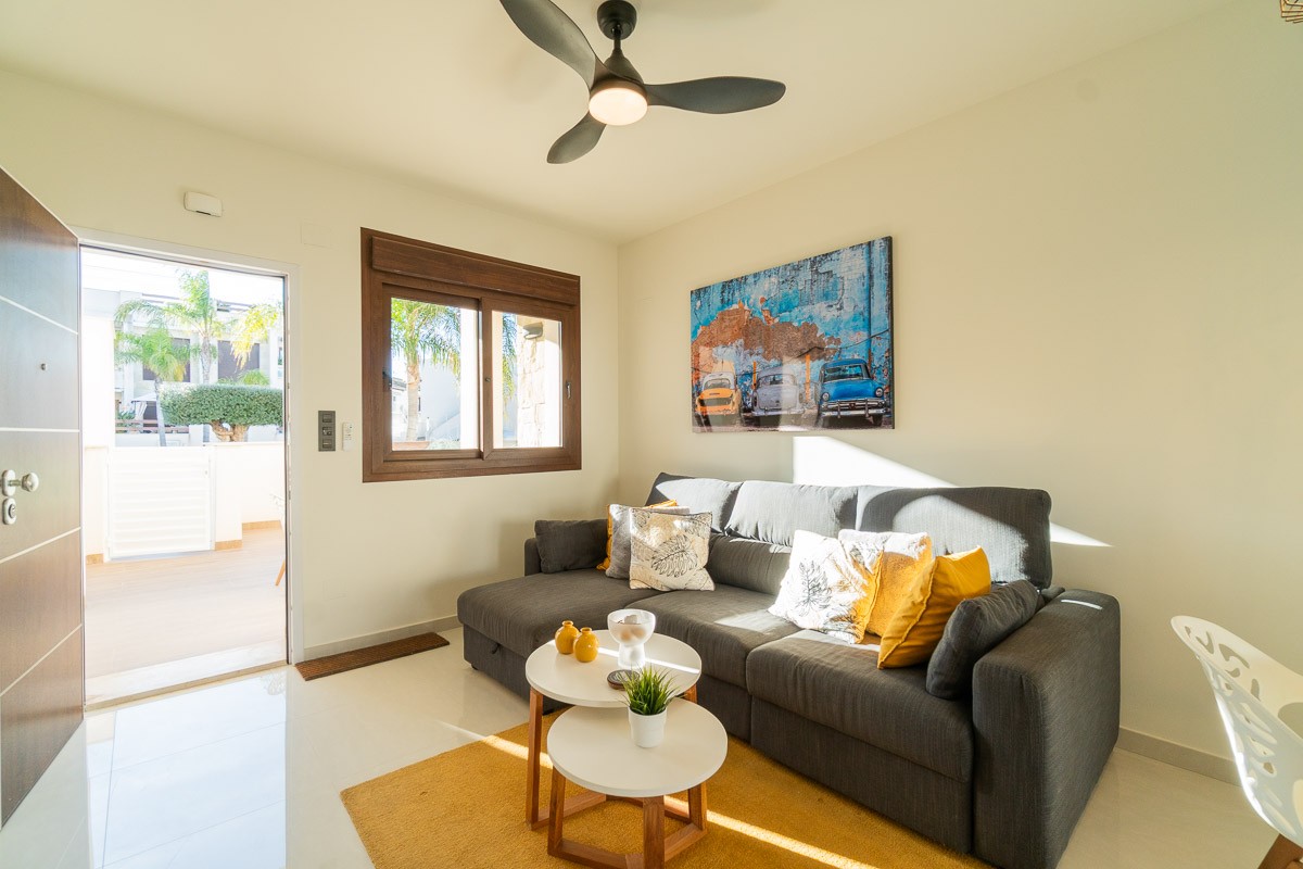 For sale - 2 Bedroom 2 Bathroom Apartment in Orihuela Costa - Costa Blanca  - Alicante