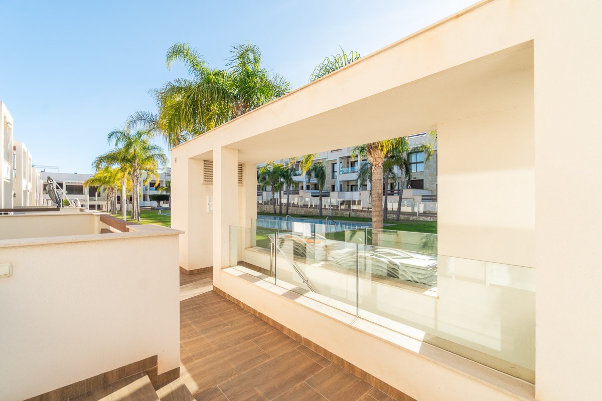 For sale - 2 Bedroom 2 Bathroom Apartment in Orihuela Costa - Costa Blanca  - Alicante
