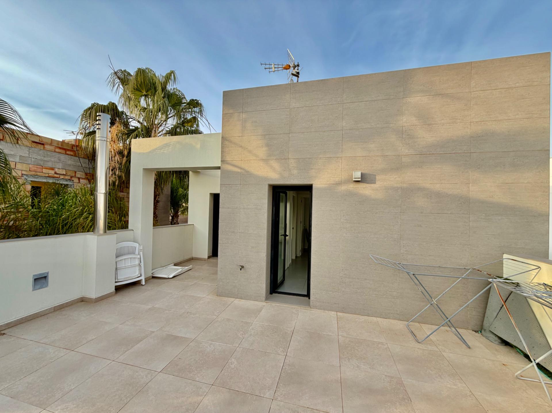 For sale - 3 Bedroom 3 Bathroom Villa in Rojales - Cuidad Quesada  - Alicante