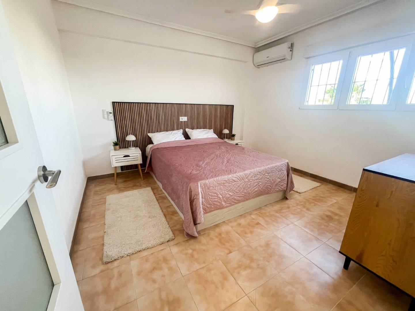 For sale - 2 Bedroom 2 Bathroom Apartamento in Torrevieja - Punta Prima  - Alicante