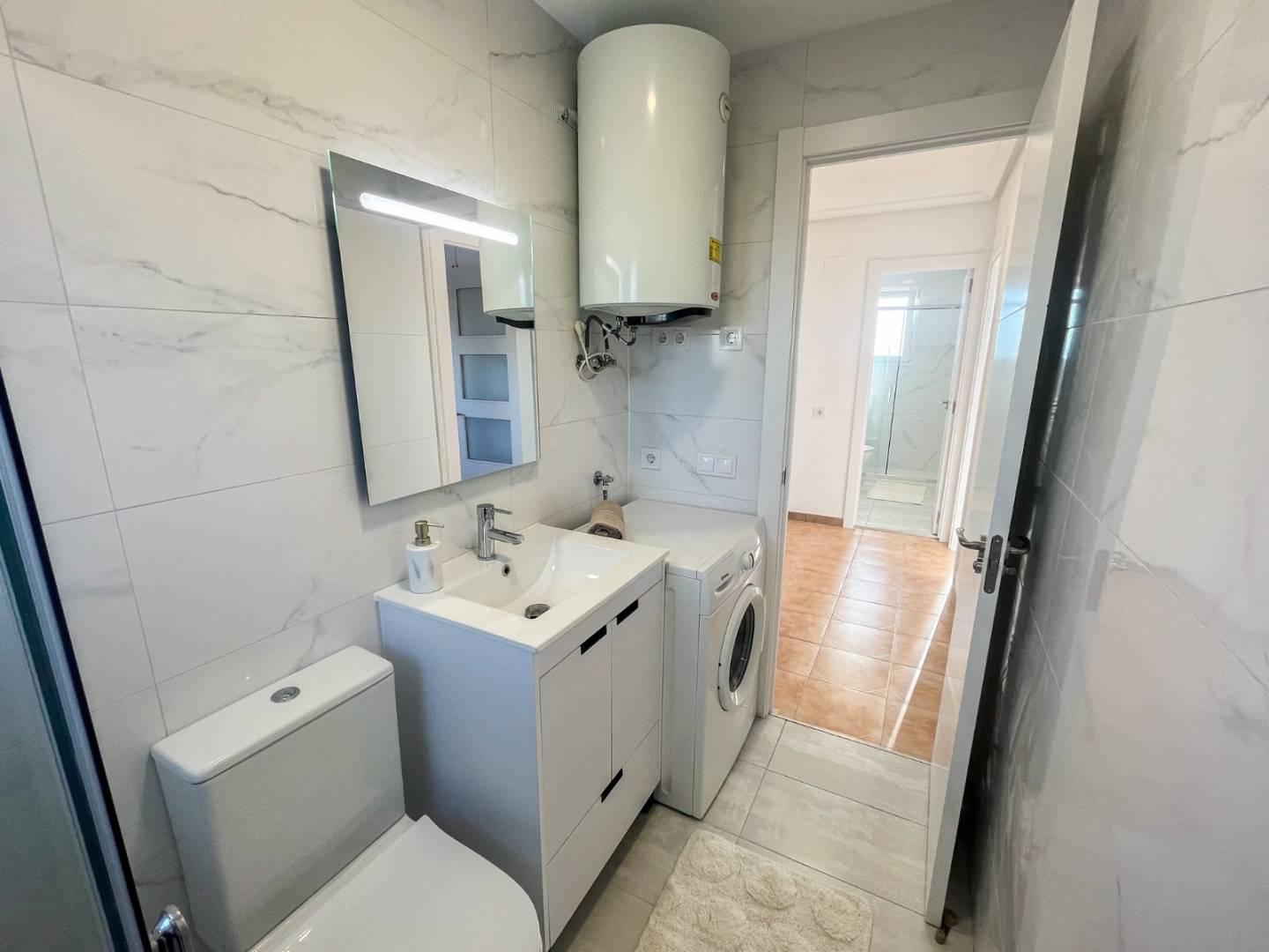 For sale - 2 Bedroom 2 Bathroom Apartamento in Torrevieja - Punta Prima  - Alicante