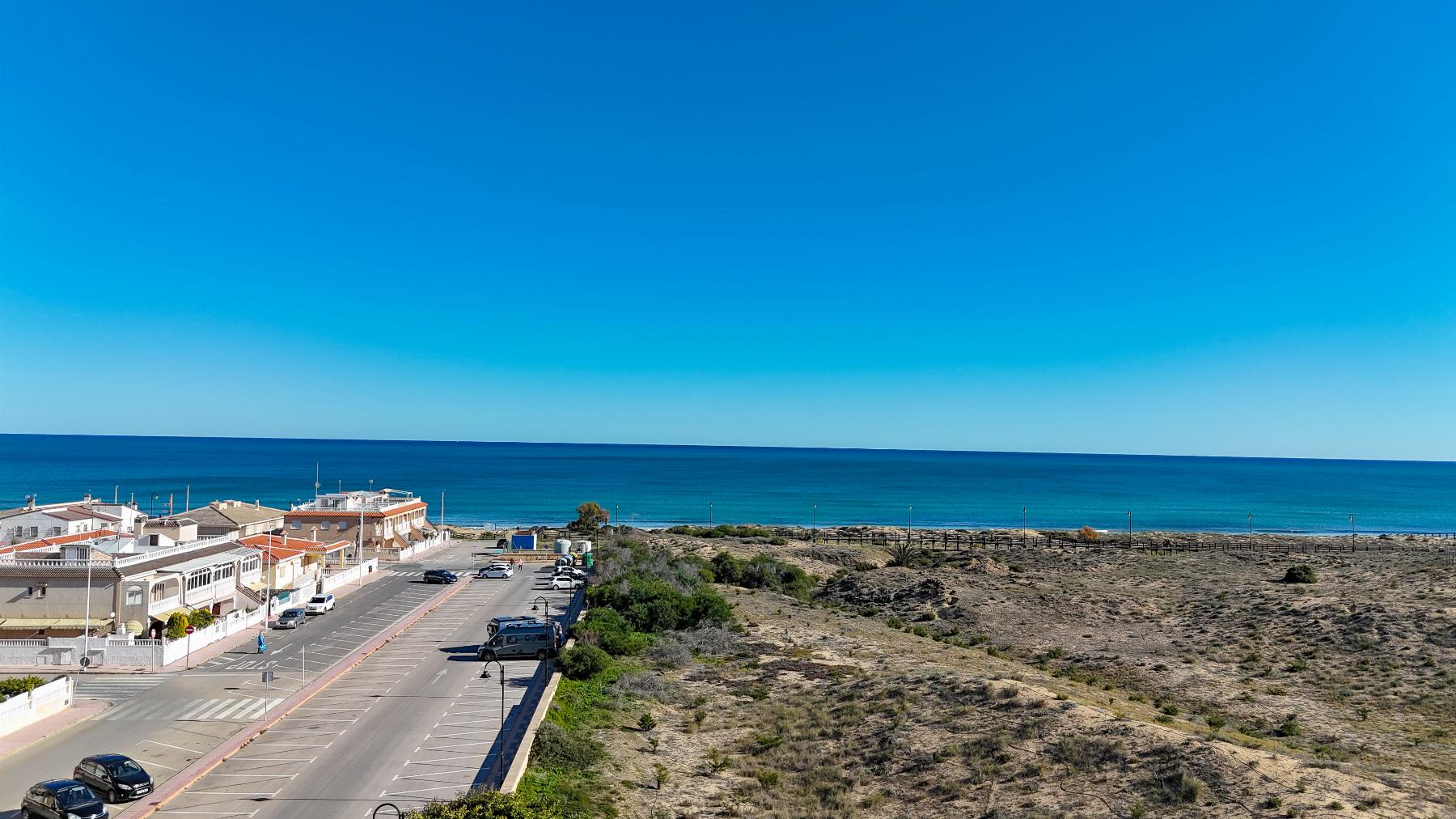 For sale - 3 Bedroom 1 Bathroom Bungalow in Torrevieja - PLAYA DE LA MATA  - Alicante