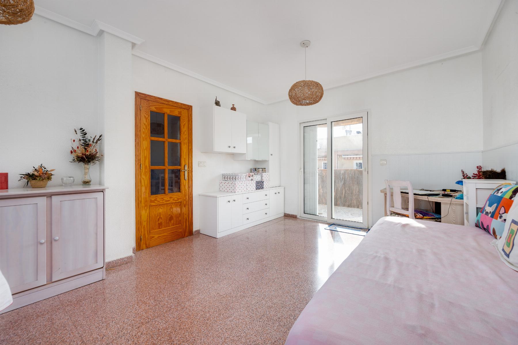 For sale - 2 Bedroom 2 Bathroom Apartamento in Torrevieja - Parque de Las Naciones  - Alicante