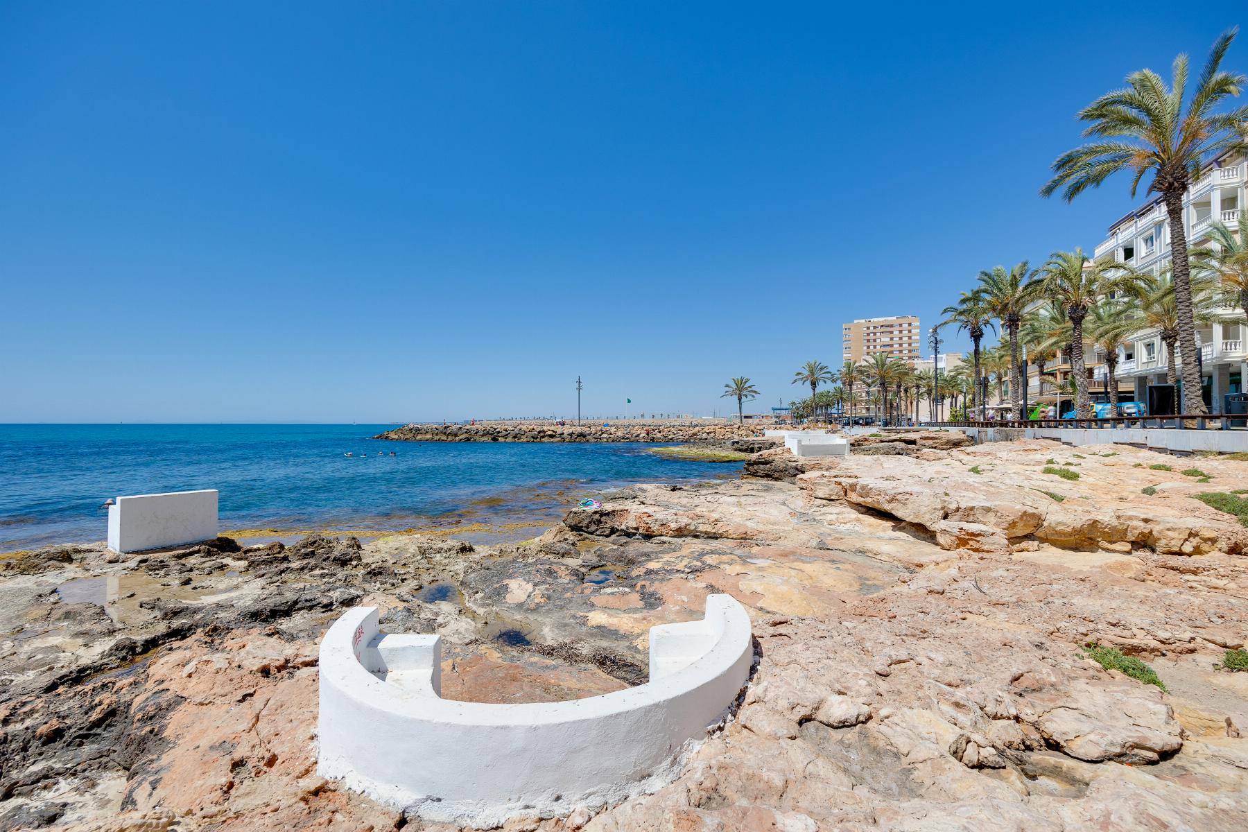 For sale - 2 Bedroom 2 Bathroom Apartamento in Torrevieja - Parque de Las Naciones  - Alicante