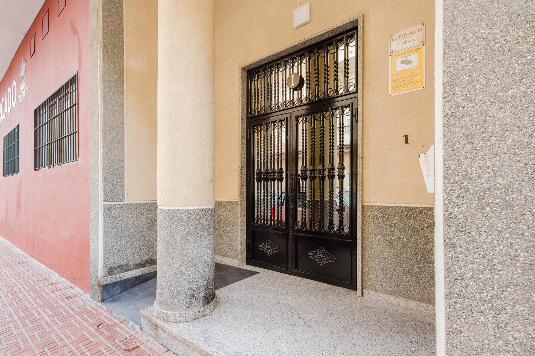 For sale - 3 Bedroom 2 Bathroom Apartamento in Torrevieja - Parque de Las Naciones  - Alicante