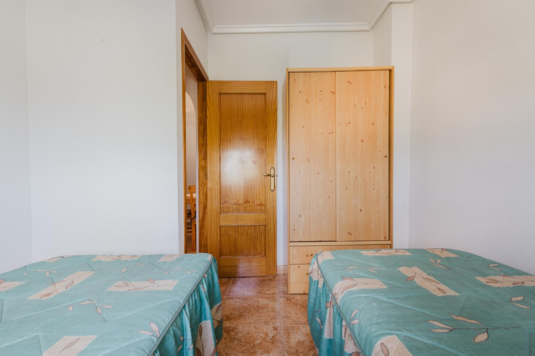 For sale - 3 Bedroom 2 Bathroom Apartamento in Torrevieja - Parque de Las Naciones  - Alicante