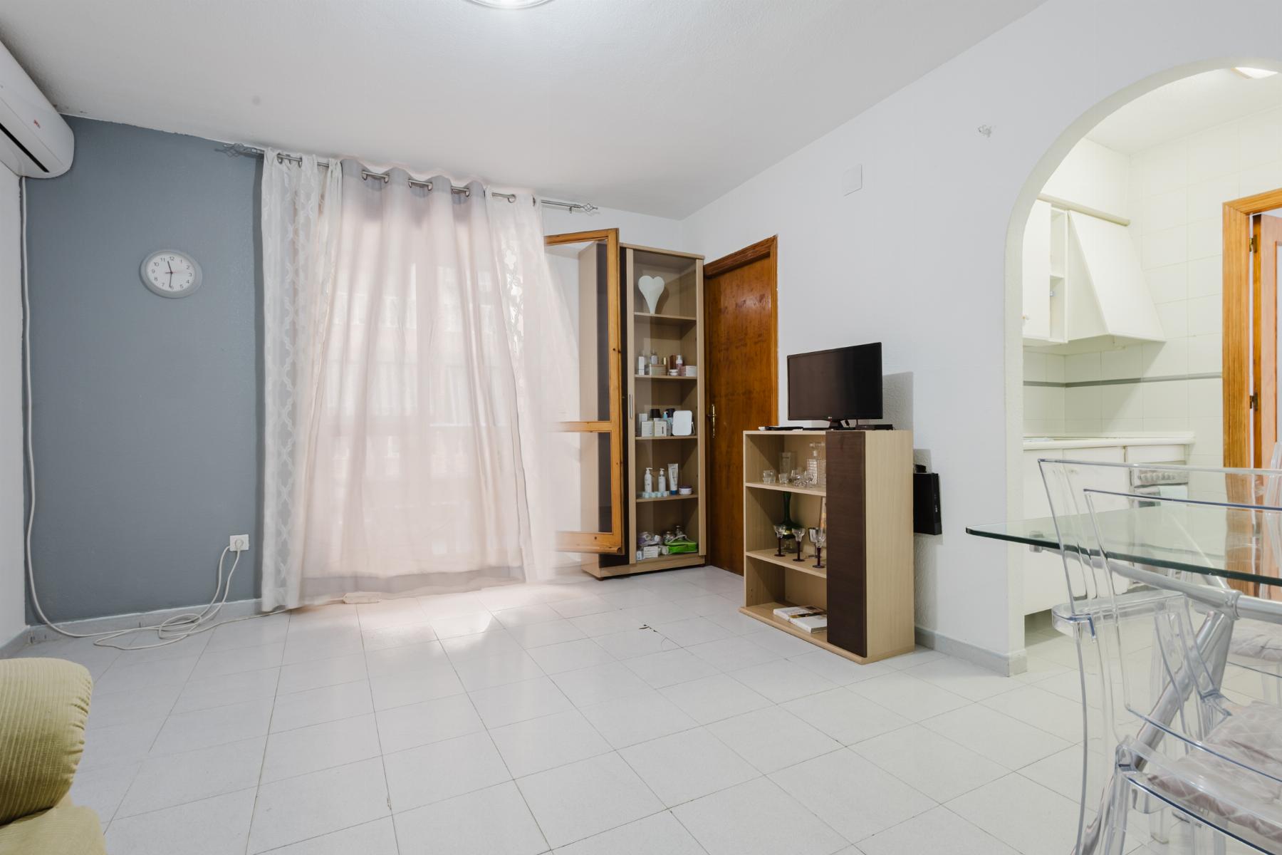 For sale - 2 Bedroom 1 Bathroom Apartamento in Torrevieja - Playa de La Acequion  - Alicante