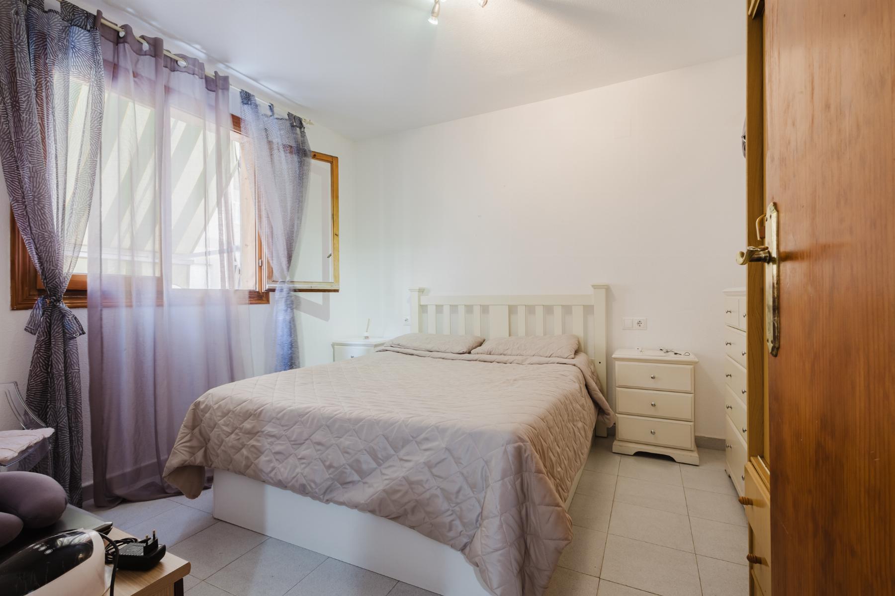 For sale - 2 Bedroom 1 Bathroom Apartamento in Torrevieja - Playa de La Acequion  - Alicante
