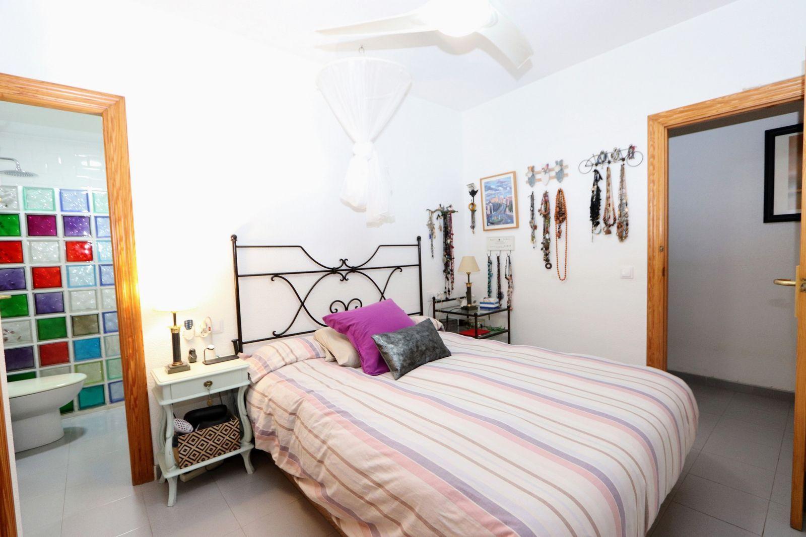 For sale - 3 Bedroom 2 Bathroom Apartamento in Torrevieja - Playa Flamenca  - Alicante