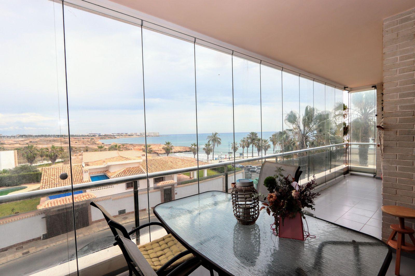 For sale - 3 Bedroom 2 Bathroom Apartamento in Torrevieja - Playa Flamenca  - Alicante