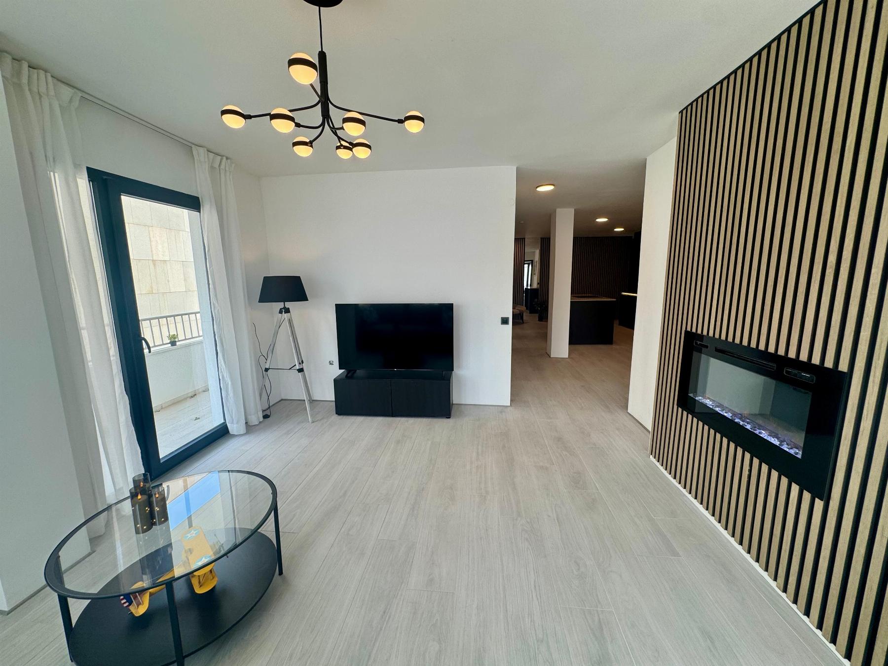For sale - 3 Bedroom 2 Bathroom Apartamento in Torrevieja - CLUB NAUTICO TORREVIEJA  - Alicante