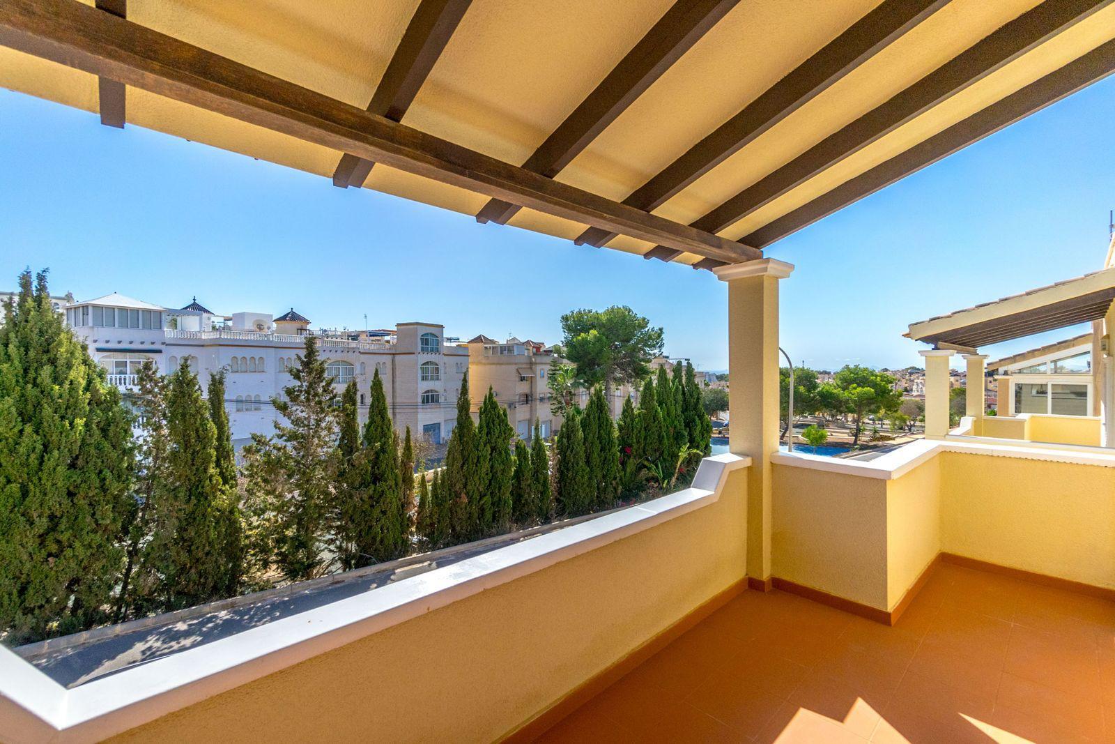 For sale - 3 Bedroom 2 Bathroom Casa in Orihuela Costa - Las Filipinas  - Alicante