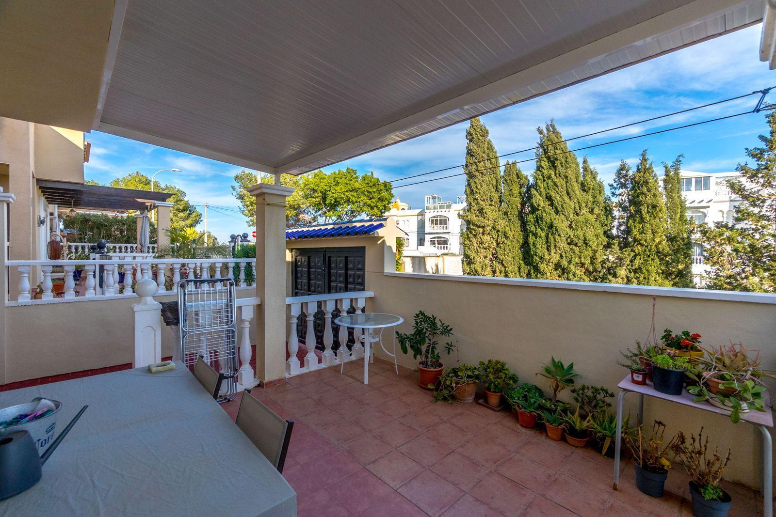 For sale - 3 Bedroom 2 Bathroom Casa in Orihuela Costa - Las Filipinas  - Alicante