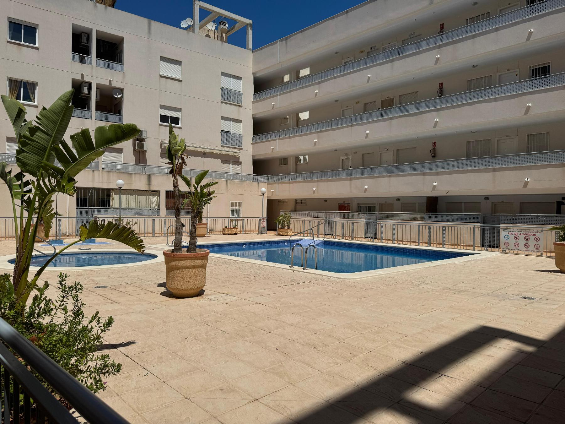 For sale - 2 Bedroom 1 Bathroom Apartamento in Almoradí - almoradi  - Alicante