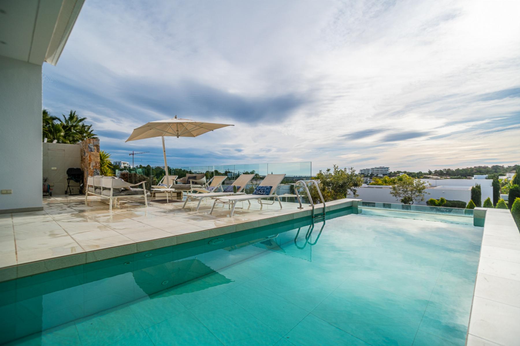 For sale - 4 Bedroom 2 Bathroom Villa in Orihuela Costa - Orihuela Costa  - Alicante