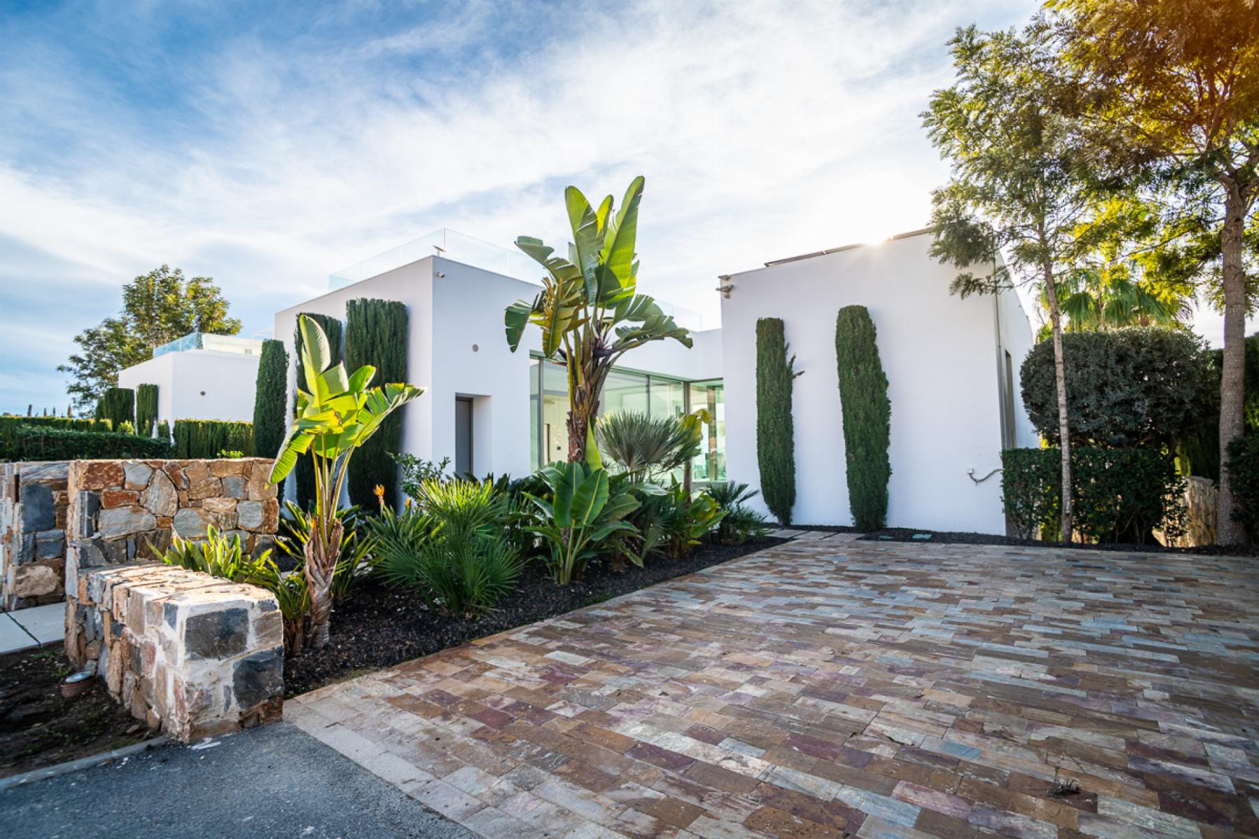 For sale - 4 Bedroom 2 Bathroom Villa in Orihuela Costa - Orihuela Costa  - Alicante